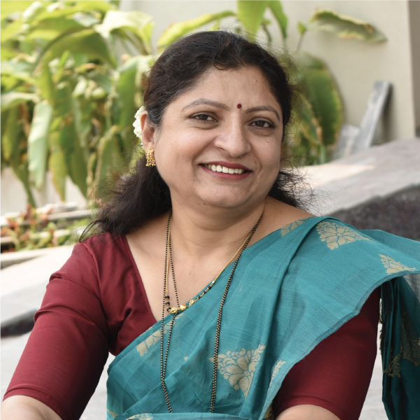 dr vaishali mahajan photo